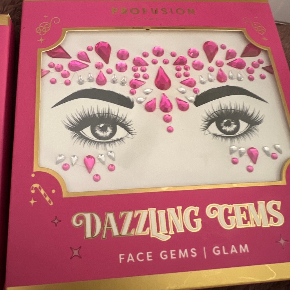 Facial self adhering jewels/gems